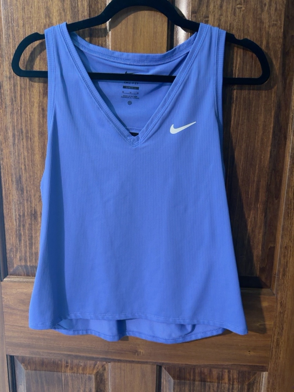 Nike Women's Lavender V-Neck Athletic Tank Top
